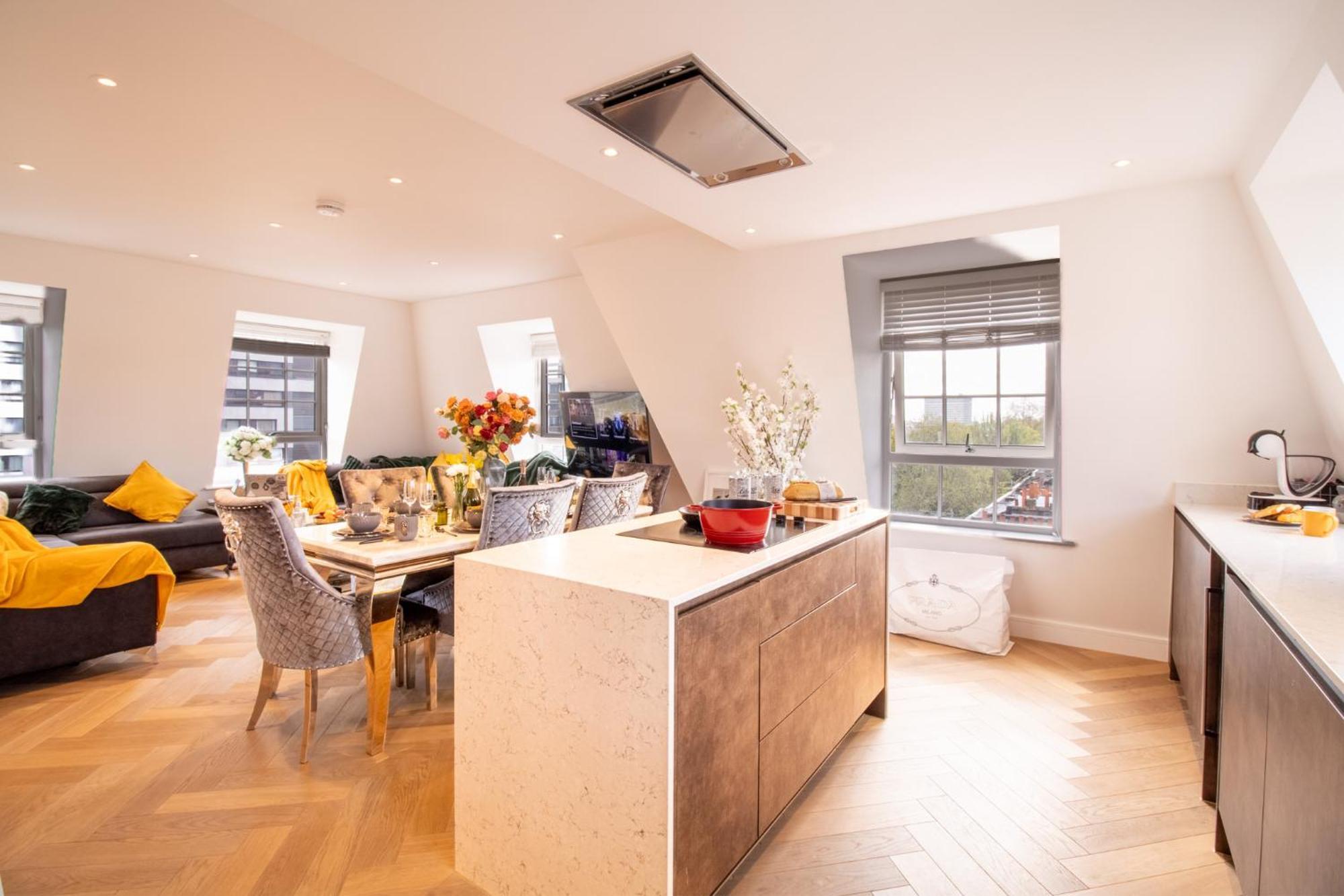 Elegant 3-Bedroom Penthouse In Marble Arch 70 Лондон Екстер'єр фото
